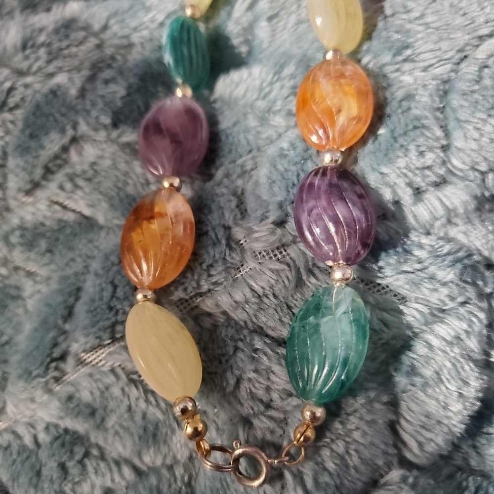 Costume Jewlery Necklace - Picture 3 of 4